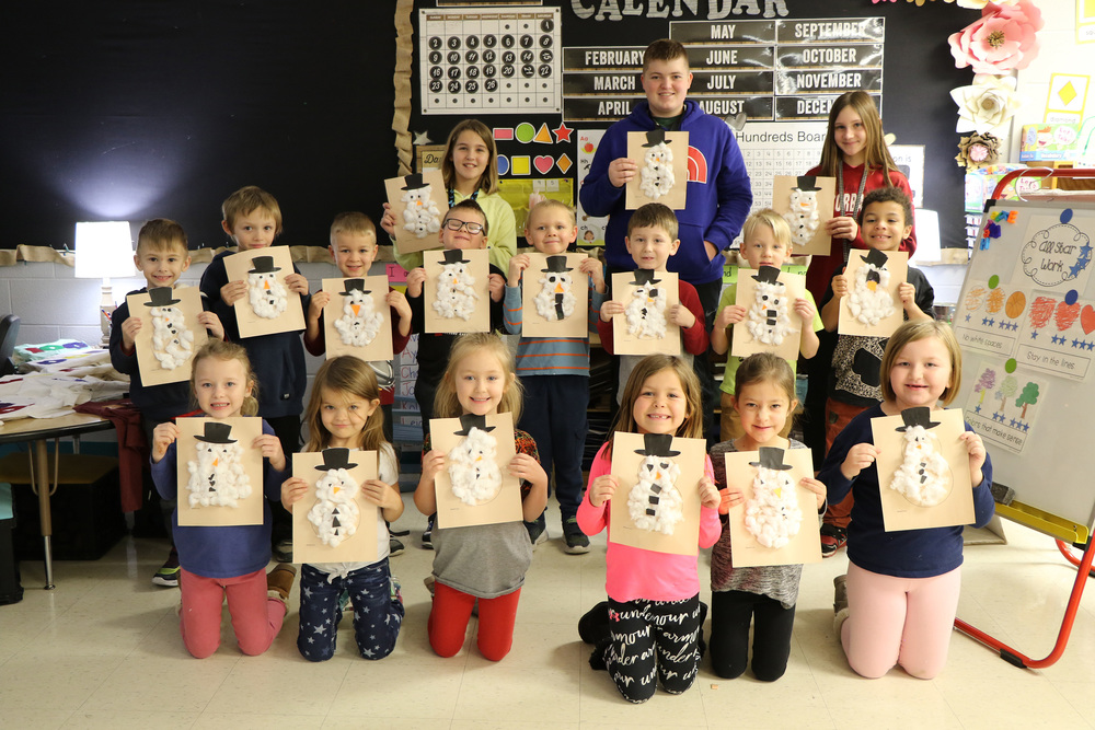 SGMS Student Council Students Lead Snowman Activity with Kindergarten Students