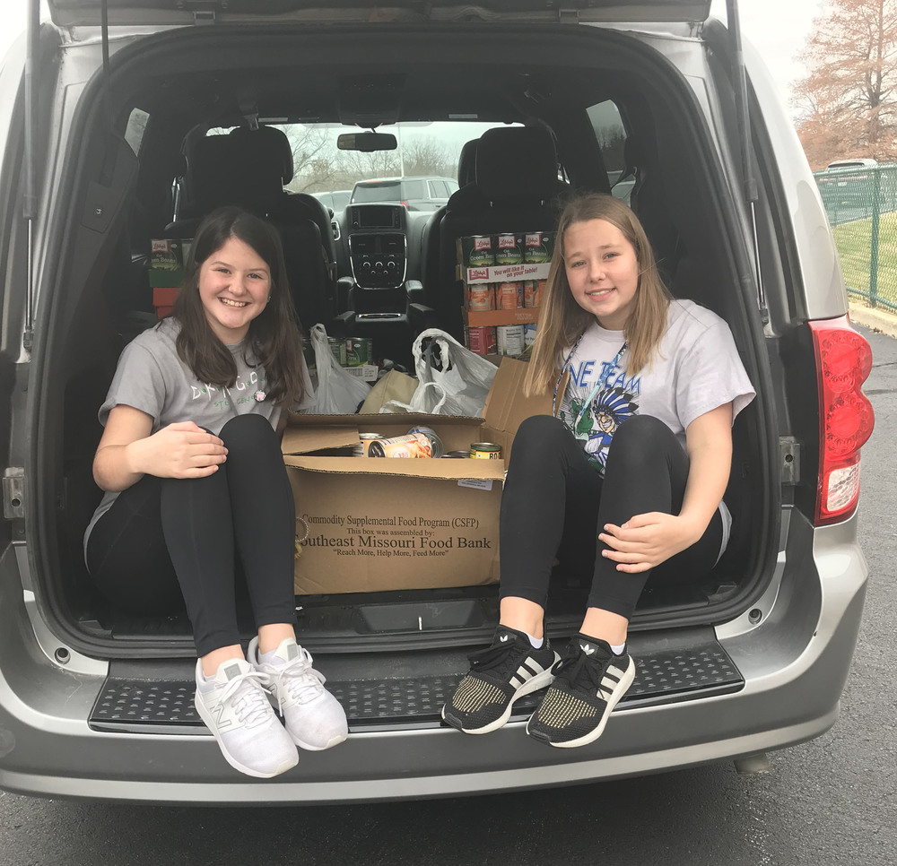 Ste. Genevieve Middle School Sponsors Canned Food Drive
