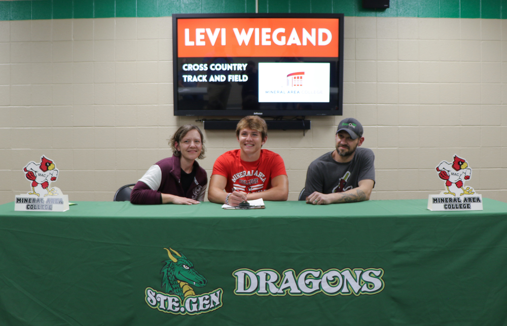 Ste. Genevieve High School Senior Levi Wiegand Signs with Mineral Area College