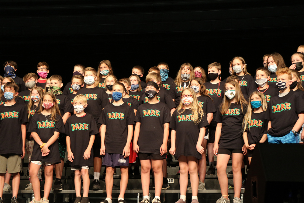 Ste. Genevieve Elementary Holds DARE Graduation