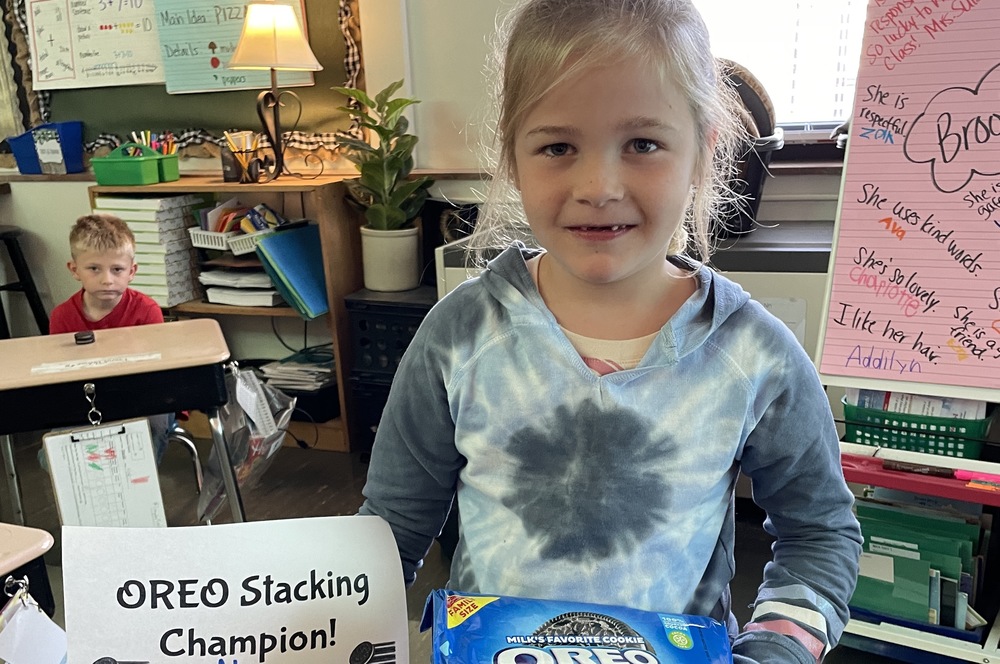 Mrs. Sulser’s Class Holds Oreo Stacking Competition