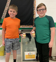 Ste. Genevieve Elementary PTO Donates Funds for Share Fridge