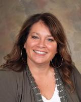 Family & Consumer Sciences Teacher Dr. Tracey Eatherton Honored with MoEFACS Lifetime Achievement Award